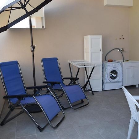 Casa Vacanze Lombardo Санта-Тереза-ді-Рива Екстер'єр фото