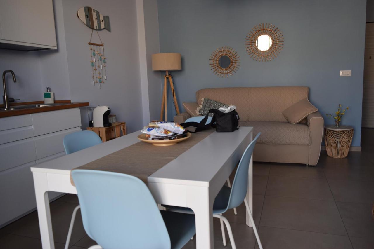 Casa Vacanze Lombardo Санта-Тереза-ді-Рива Екстер'єр фото