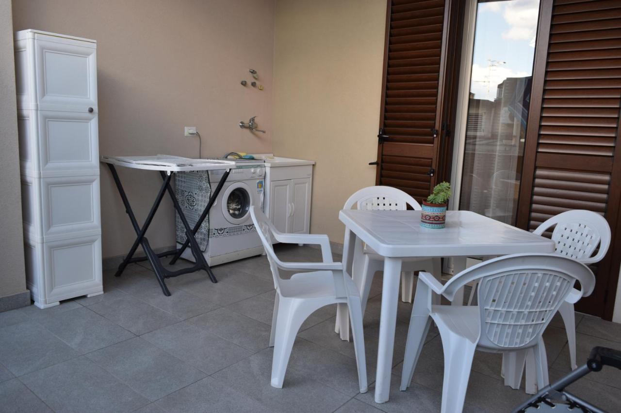 Casa Vacanze Lombardo Санта-Тереза-ді-Рива Екстер'єр фото