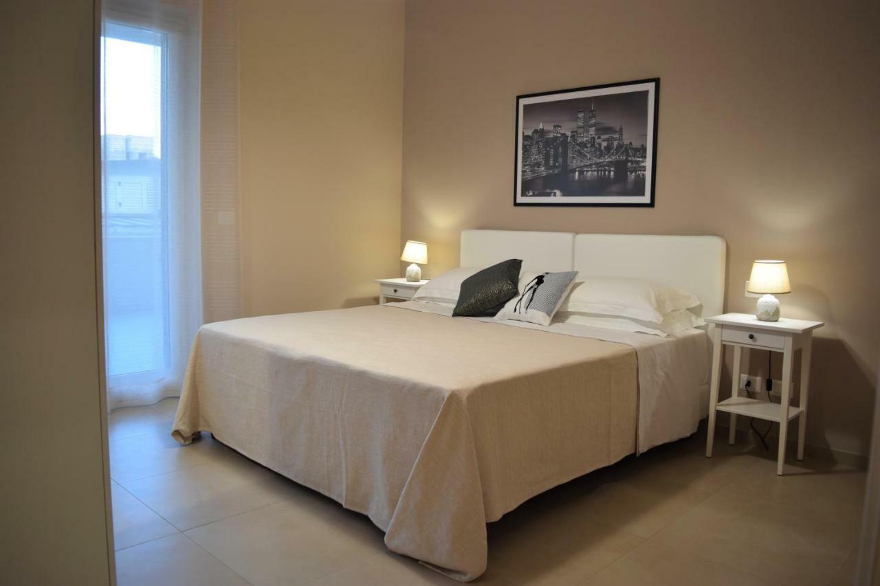 Casa Vacanze Lombardo Санта-Тереза-ді-Рива Екстер'єр фото